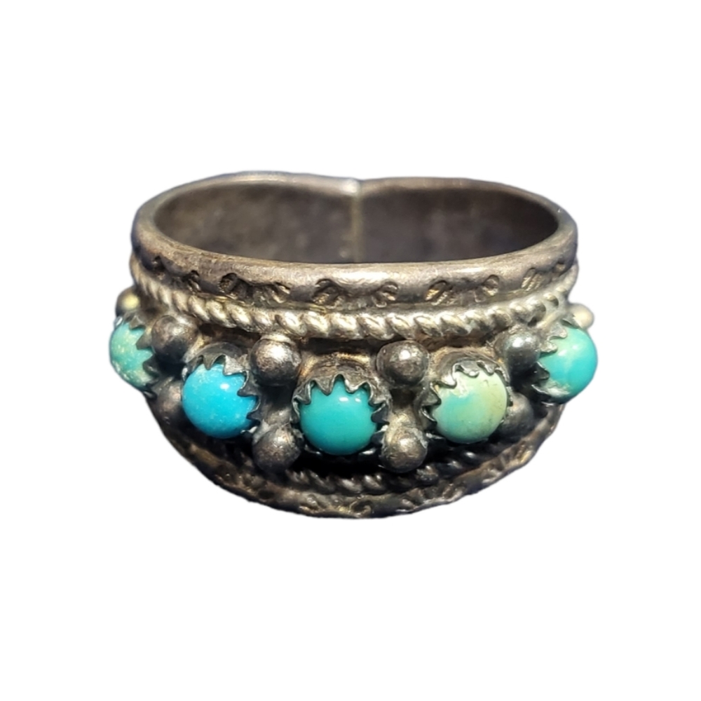 Turquoise Ring. Vintage Sterling DJ Silver. Native American. 11 1/2